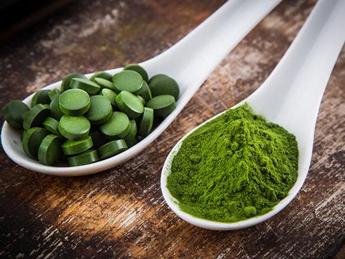 Organic chlorella titrated in vitamin B12: The natural “super food”.