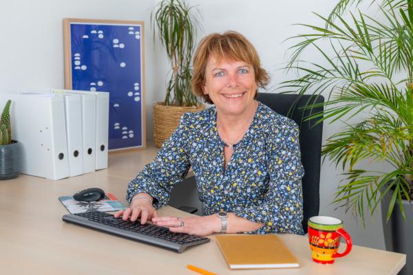 Marie-Noëlle DÉNÉCÉ